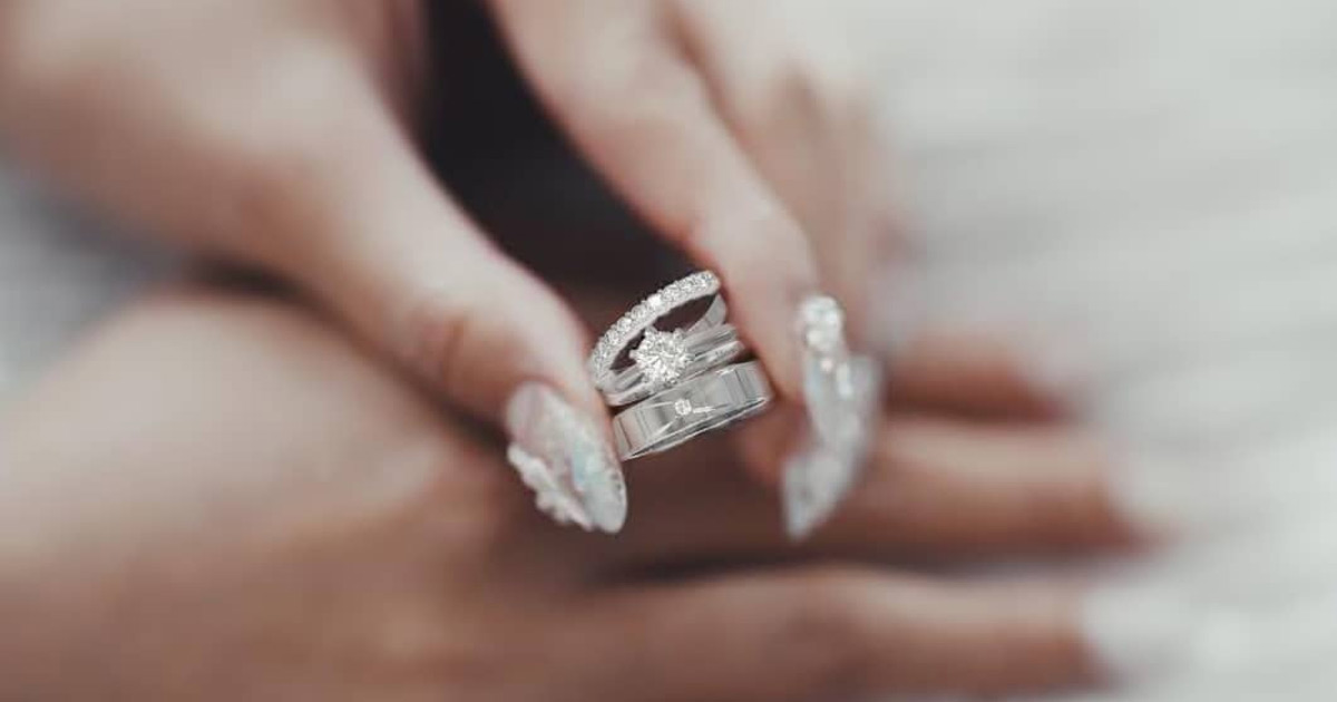 Mengenali Kualitas Berlian: Panduan Memilih Perhiasan Berlian yang Berkualitas